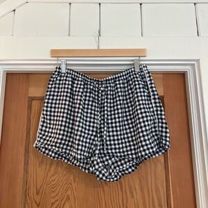 Gap Body gingham shorts